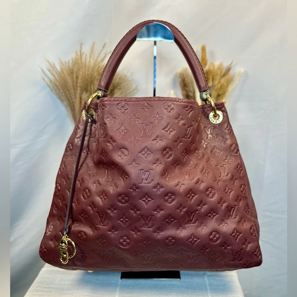 EUC Louis Vuitton Raisin Empreinte Monogram Leather Artsy MM
